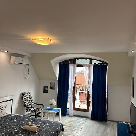 Victoria Hotel Rooms & Victoria Apartment Wielkie Tyrnowo Zewnętrze zdjęcie